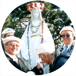 Venerating the crucifix kissed by Our Lady
