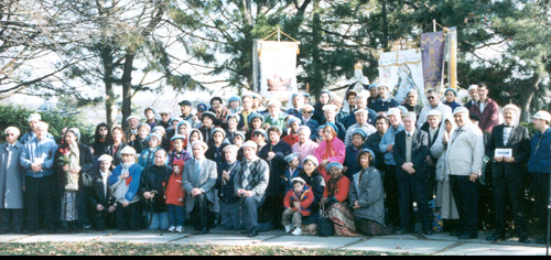 Our Lady's devotees pose for a group shot